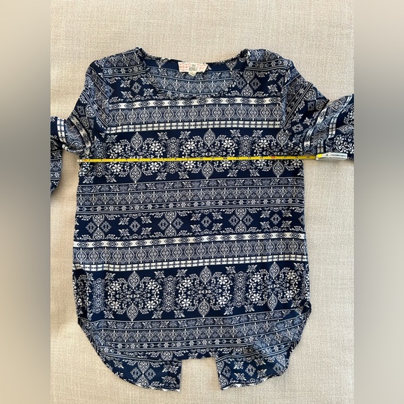 Pink Republic Dark Blue 3/4 Sleeve Tunic. Size Medium. - Picture 8 of 10